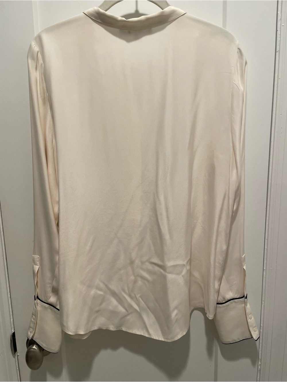 FRAME The Silk Pajama Shirt in Cream / Off-White - EUC - Medium - Picture 5 of 7